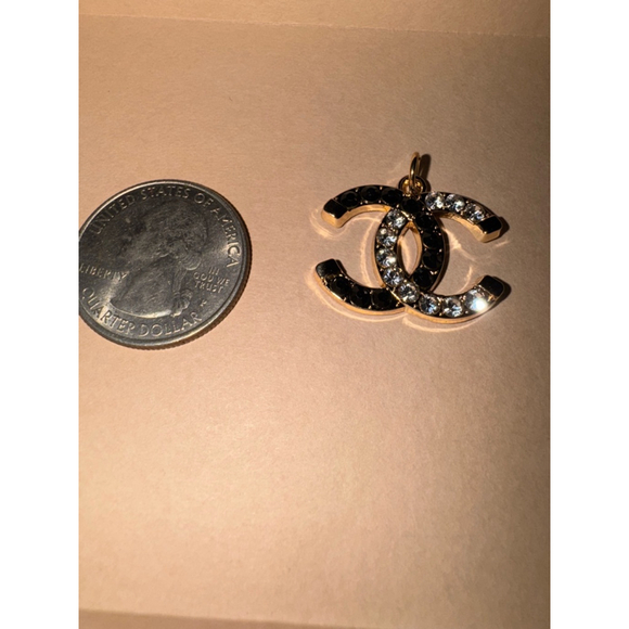 Women's authentic Pendant Charm Gold Black - Picture 1 of 5